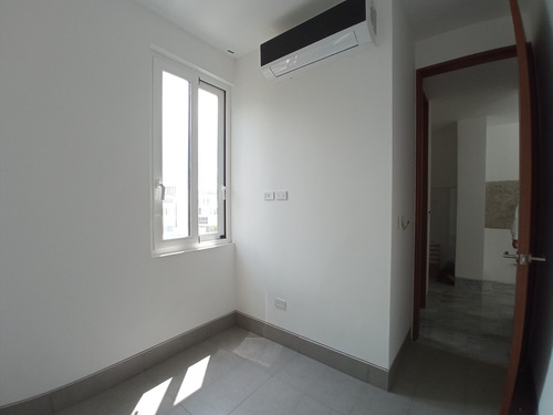 Imagen 15 de 17 de Vendo Apartamento 150m2 3h/4b/3p La Castellana