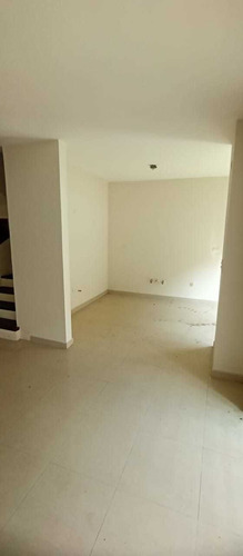 Imagen 5 de 14 de Townhouse En Venta En Mañongo