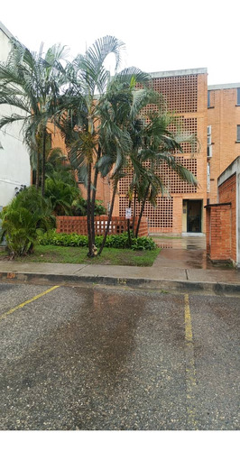 Gl Apartamento En San Diego Res. Tulipan