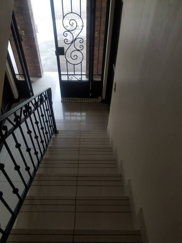 Se Alquila Apartamento En Segunda Planta Santo Domingo Hered