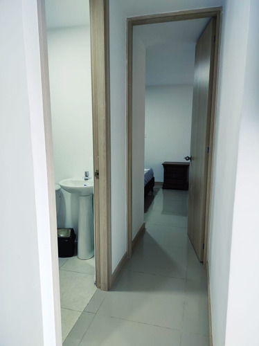 Imagen 9 de 25 de Apartamento Amoblado 2 Habitaciónes Por Días En Medellín Calasanz