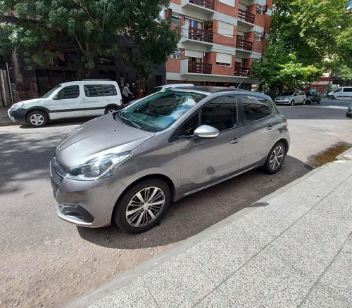 Peugeot 208 1.6 Allure 2017