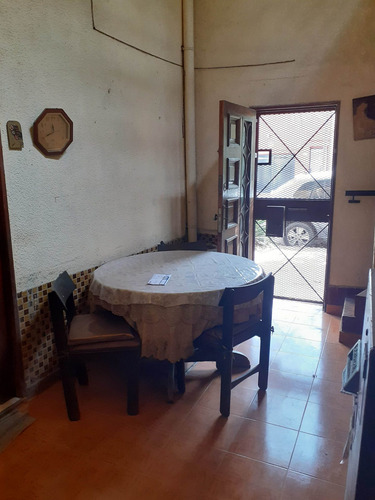 Imagen 3 de 6 de Venta Casa Villa Del Parque A Reciclar .