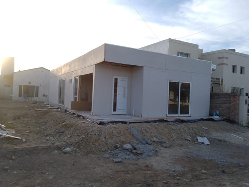 Imagen 8 de 10 de Vivienda Pre Fabricada Ihm-73 Estilo Minimalista C/cochera