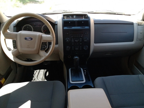 Imagen 7 de 9 de Ford Escape 2009 2.0 Xls Tela At