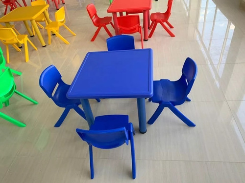 1 Mesa Y 4 Sillas Infantil Extra Reforzadas Colores A Elegir