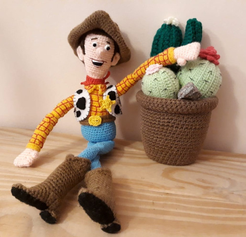 Amigurumi Muñeco De Apego Woody Vaquero De Toy Story