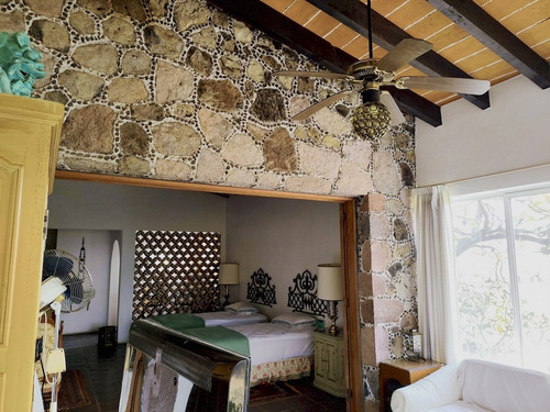 Residencia En Venta En Fracc. Tamoanchan, Jiutepec Morelos.