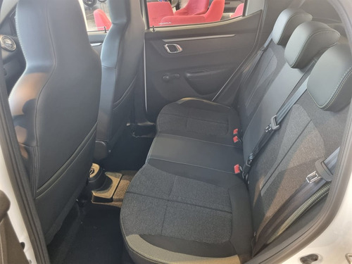 Imagen 21 de 23 de Renault Kwid Outsider 1.0 2023 0km