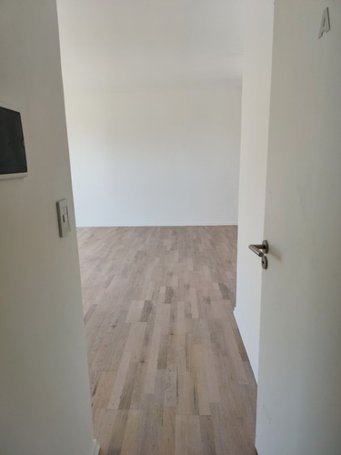Oficina A Estrenar En Venta, La Plata, 57 Y 8
