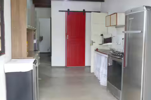 Casa Na Praia Da Juréia, Pé Na Areia, Com Piscina, Frente Ao Mar. Sítio À Beira-mar!