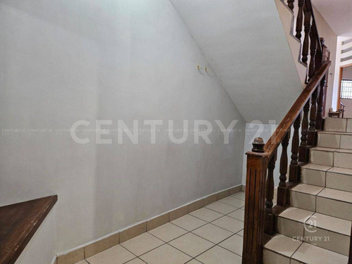 Casa En Venta En Col. Quintas Del Sol Chihuahua, Chih.