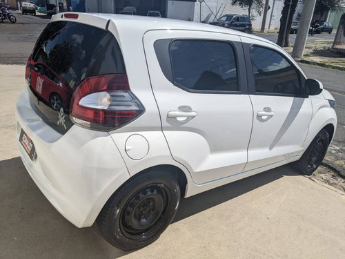 Imagem 3 de 14 de Fiat Mobi 1.0 Evo Like Flex Manual 2016/2017