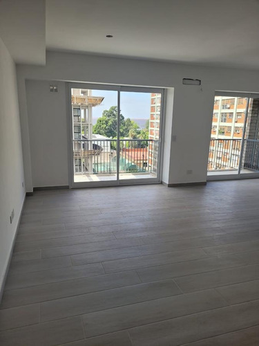 Imagen 15 de 29 de Departamento Tres Ambientes En Venta - Olivos