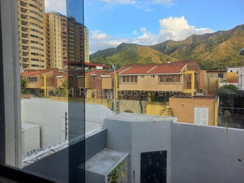 Townhouse Venta Obra Gris Con Pozo, Parrillera, Piscina Jardin Mañongo Naguanagua Carabobo L..eida Falcon Lf24-15518