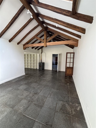 Casa En Arriendo De 3 Dorm. En Pirque Parcelación El Huingan