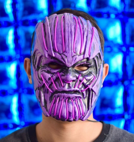 Imagen 1 de 3 de Mascara Thanos Avengers Halloween Led Luz Neon