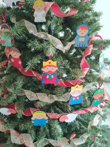 Imagen 5 de 6 de Nacimiento En Esferas Navideñas 13 Piezas