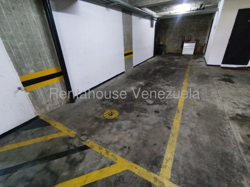 Paseo Vip Vende Lujoso Apato En Colinas De La California