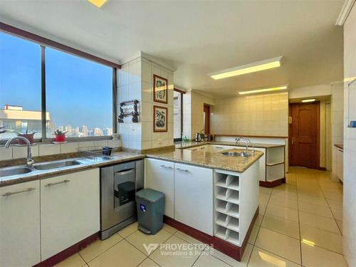 Departamento En Venta De 3 Dorm. En Las Condes