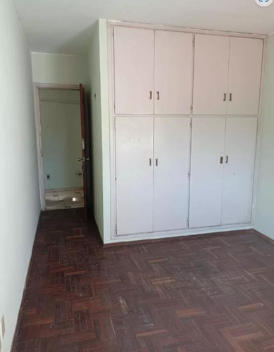 Imagen 2 de 13 de Casa En Brazo Oriental 4 Casas , Único Padrón!!! Gran Oportunidad!!! Cocheras Y Piscina!! Ideal Familias Grandes, Interesados En Construir, Zona Vis, Reciclajes. Etc