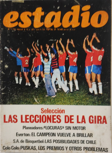 Revista Estadio N°1747.  Equipo De Santos 77(ee177