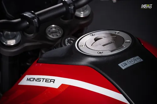 Ducati Monster 937