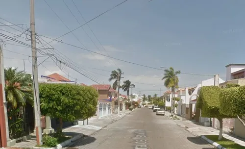 Hermosa Casa En Remate Con Excelente Ubicación!