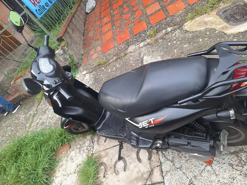Akt Jet Color Negro 125 Modelo 2022 Único Dueño