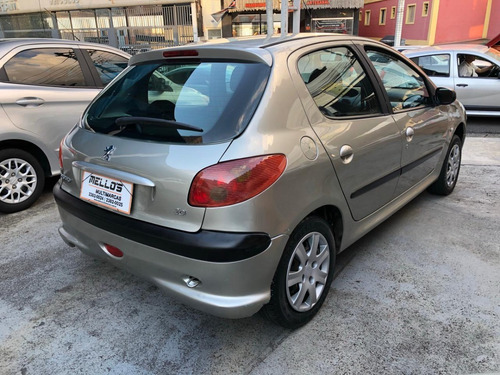 Peugeot 206 Hatch. Presence 1.4 8v Gasolina Manual