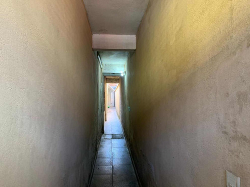 Casa Térrea Com 3 Cômodos Grandes 62,5m2 Fundos + Móveis