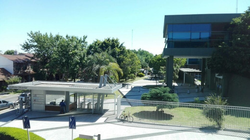 Alquiler Oficinas | Citicenter, Martínez | 1° Piso - 1.690m²