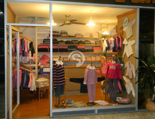 Local A La Venta En Preciosa Galería- Ref: 648