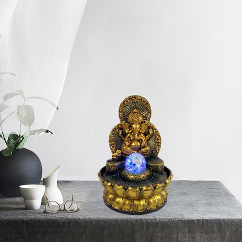 A Artesanías Con Fuentes De Arte De Buda De Resina