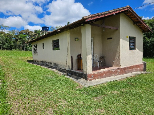 Casa 03 Dormitorios Em São Lourenço Da Serra