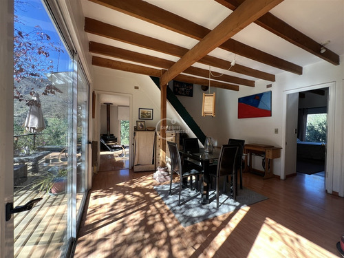 Casa En Venta De 5 Dorm. En Lo Barnechea