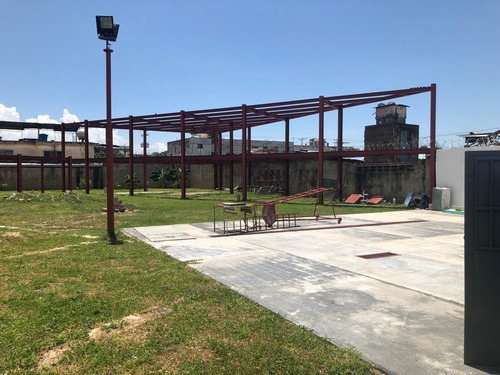Imagen 24 de 28 de Estacion De Servicio Av. Constitucion Con Calle Carabobo 3500 Mts2