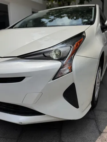 Toyota Prius 1.8 Premium Cvt