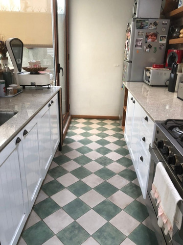 Imagen 6 de 23 de Casa En Dos Plantas En Barrio Cerrado, Hurlingham