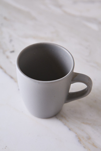 Taza Jarro Mug Ceramica Cafe Liam Color Gris Claro 350ml