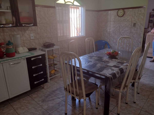 Imagem 4 de 13 de Casa Duplex Para Venda Em Araruama, Praça Da Bandeira, 3 Dormitórios, 1 Suíte, 2 Banheiros, 5 Vagas - 159_2-408543