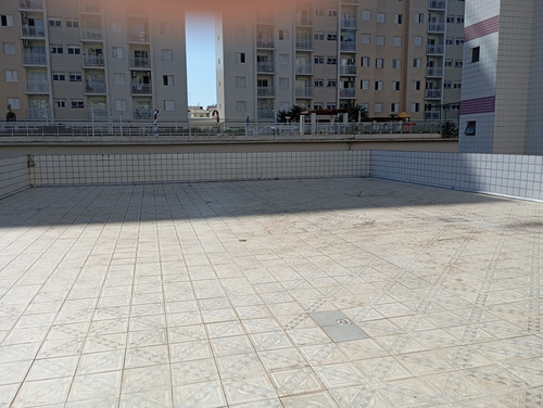 Box De Garagem Bairro Ocean Próximo A Praia