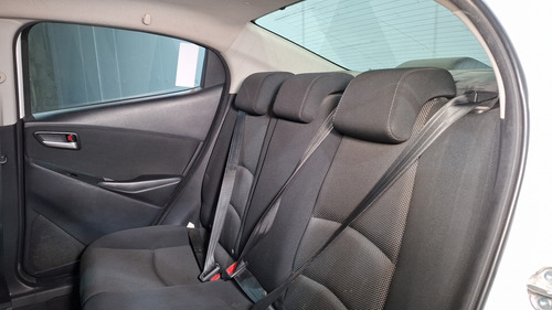 Mazda Mazda 2 1.5 I TOURING SEDAN AUTO