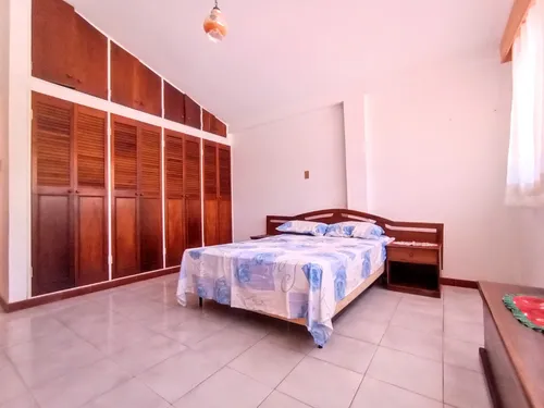 Los Samanes Casa En Venta