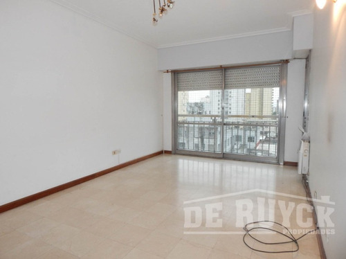 Imagen 2 de 11 de Departamento En Alquiler En Quilmes Centro