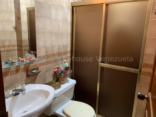 Ls Vende Apartamento P B Urb Miranda