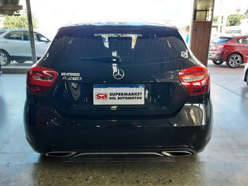 Imagen 11 de 21 de Mercedes-benz Clase A 2017 1.6 A200 Urban 156cv