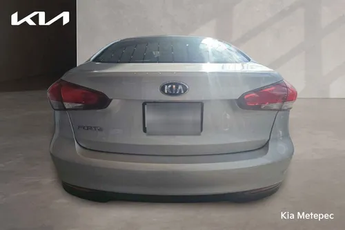 Kia Forte 2.0 L Mt