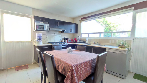 Casa En Venta En Colinas Del Bosque 3ra Seccion, Corregidora, 5 Habitaciones