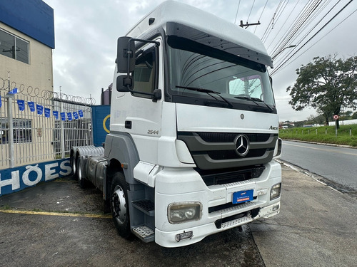 Mercedes Benz 2544 6x2 2013 Teto Alto / 2 Dono - Revisado